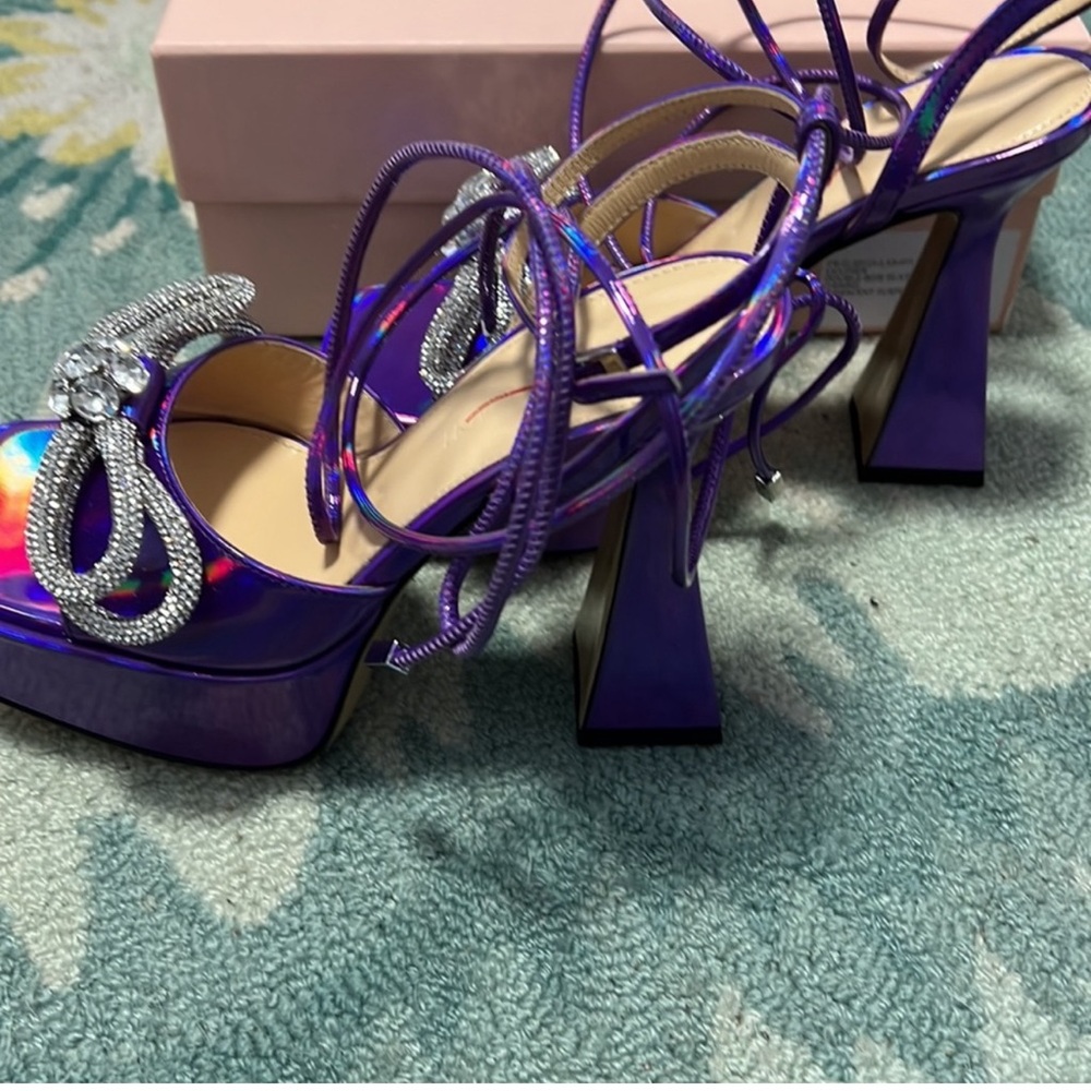 Mach & Mach Double Bow Iridescent Leather Platform Sandal - Picture 8 of 10